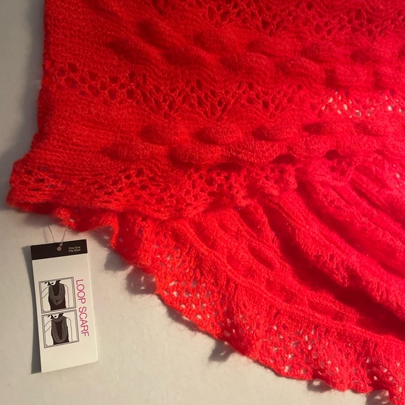 Capelli New York, scarf in bright coral - Picture 1 of 8